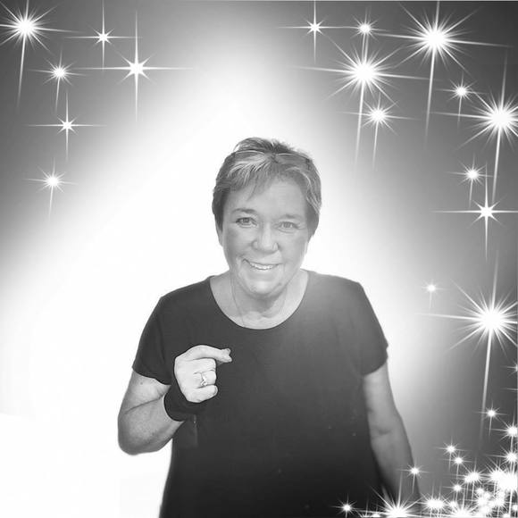 Meet your Posher, Cindy - Picture 1 of 1